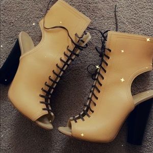 Giuseppe Zanotti Open Toe Bootie 38.5